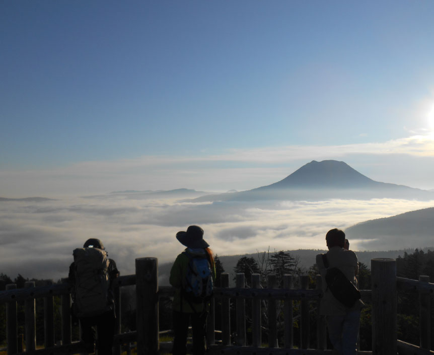 白汤山徒步旅行